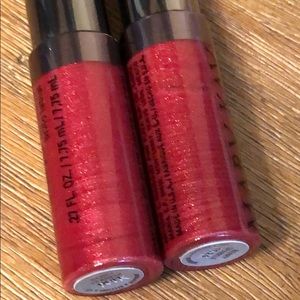 Mary Kay Makeup - BERRY SPARKLE Nourishine Lip Gloss Mary Kay Makeup - BERRY SPARKLE Nourishine Lip Gloss